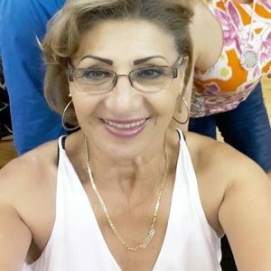 Meet your Posher, Dolly